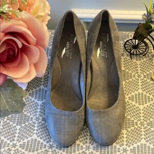 Aerosoles Women's Gray Pumps